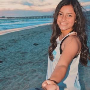 Meet your Posher, Manuela